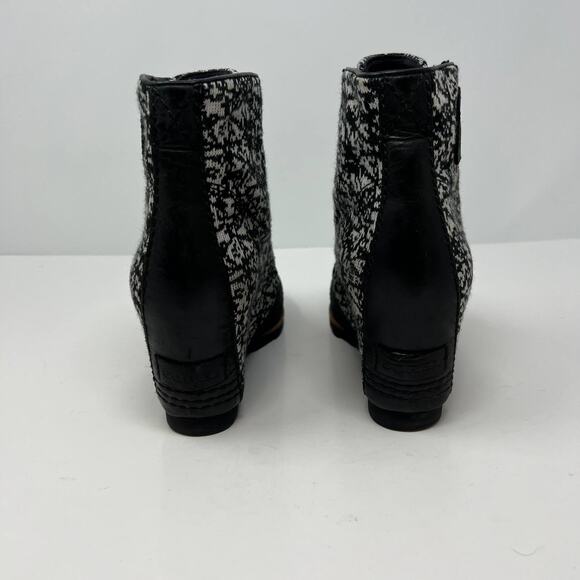 Sorel Boots Women's Size 7 Black White Hidden Wedge Ankle Booties Normcore - Picture 7 of 12